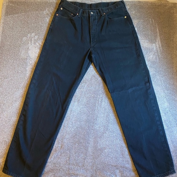 Levi's Black Straight Jeans Sleek Design - Picture 1 of 6